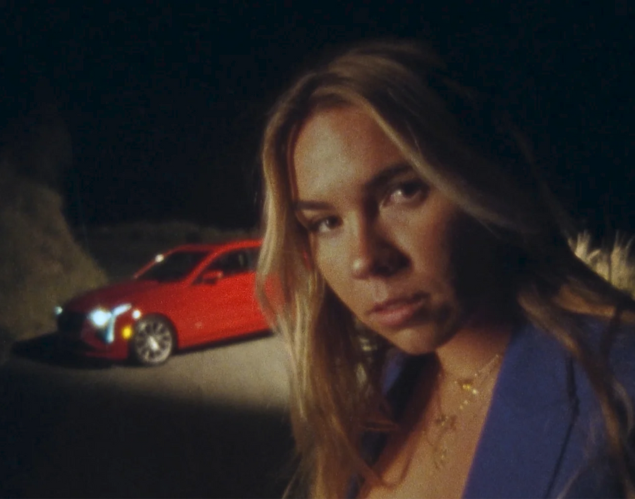 Cadillac — Zo&euml;, image 05